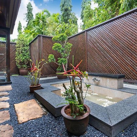 Nai Harn Baan-Bua Villas Exteriör bild