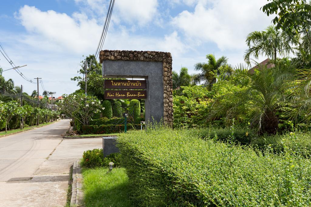 Nai Harn Baan-Bua Villas Exteriör bild